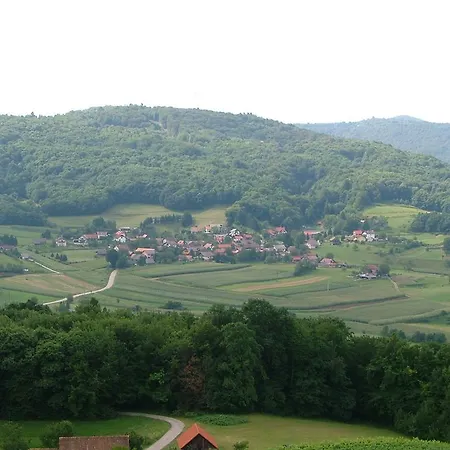 Tourist Farm Pri Martinovih Farm stay *