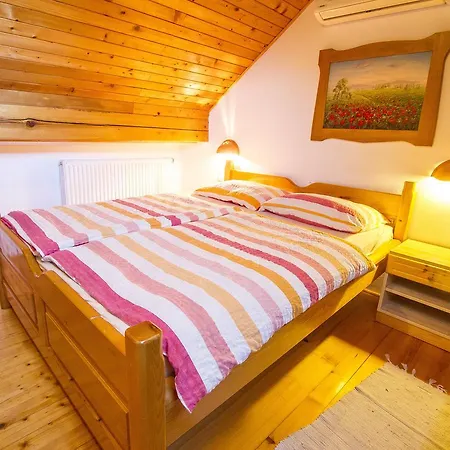 Smještaj na farmi Tourist Farm Pri Martinovih *