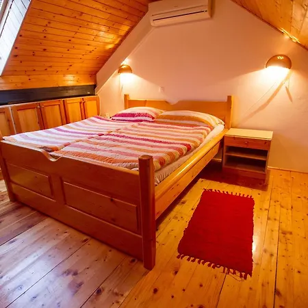 Tourist Farm Pri Martinovih * Krška Vas