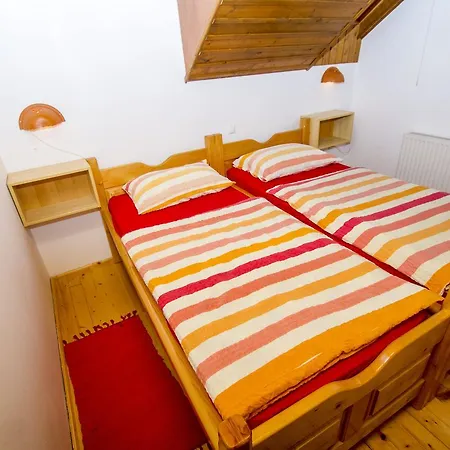 Tourist Farm Pri Martinovih בית חווה