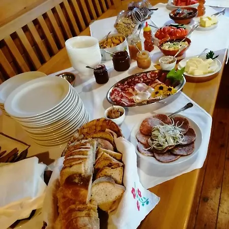 Tourist Farm Pri Martinovih *