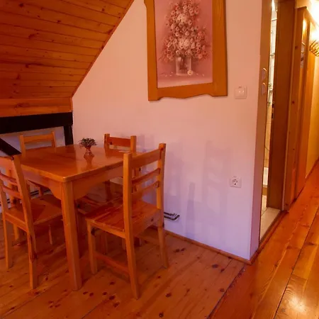 Tourist Farm Pri Martinovih Κατάλυμα σε φάρμα *