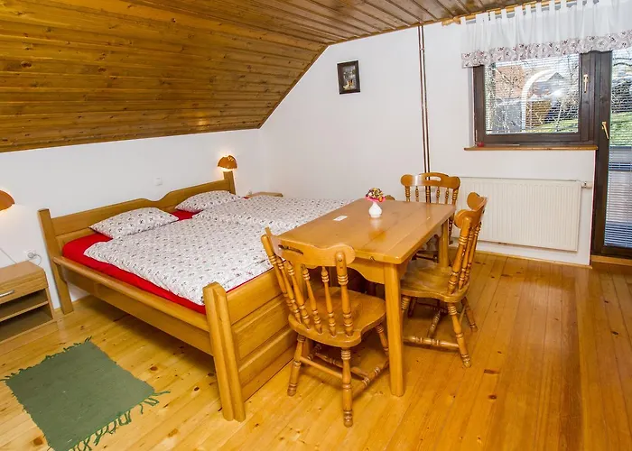 Alojamento de Turismo Rural Tourist Farm Pri Martinovih *