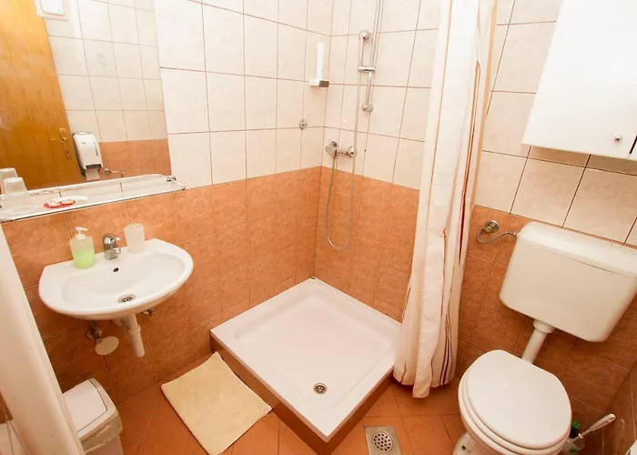 Alojamento de Turismo Rural Tourist Farm Pri Martinovih